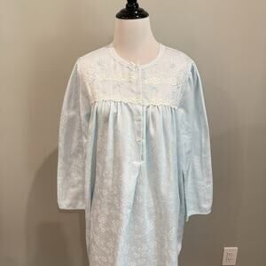 Miss Elaine Floral Nightgown Women’s Size Small Midi Lace Light Blue Pretty Warm